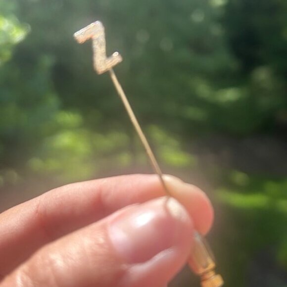 14K GOLD Textured “Z” Stick PIN - Picture 4 of 11